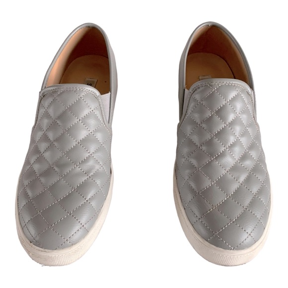 Steve Madden ELECTRIC/ELTRO2S1 Slides Sz 10 - Picture 2 of 9